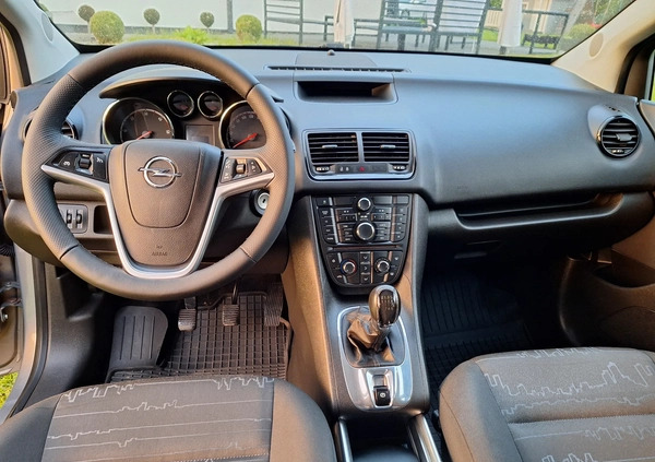 Opel Meriva cena 20700 przebieg: 229561, rok produkcji 2011 z Skalbmierz małe 781